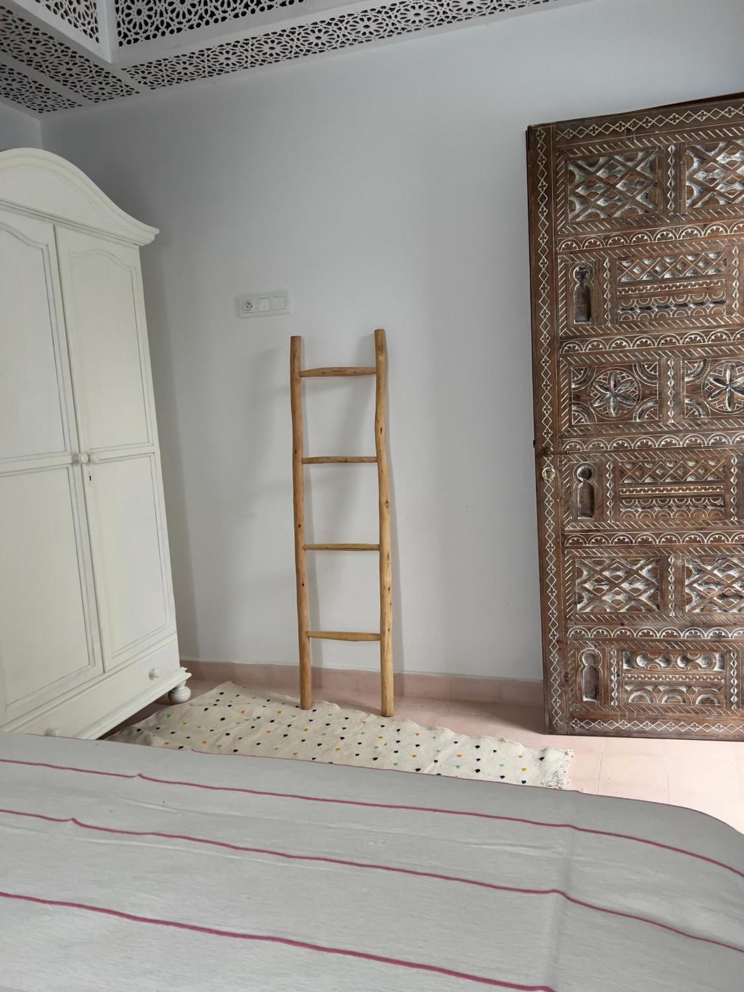 Bed and Breakfast Dar Narjis Асила Экстерьер фото