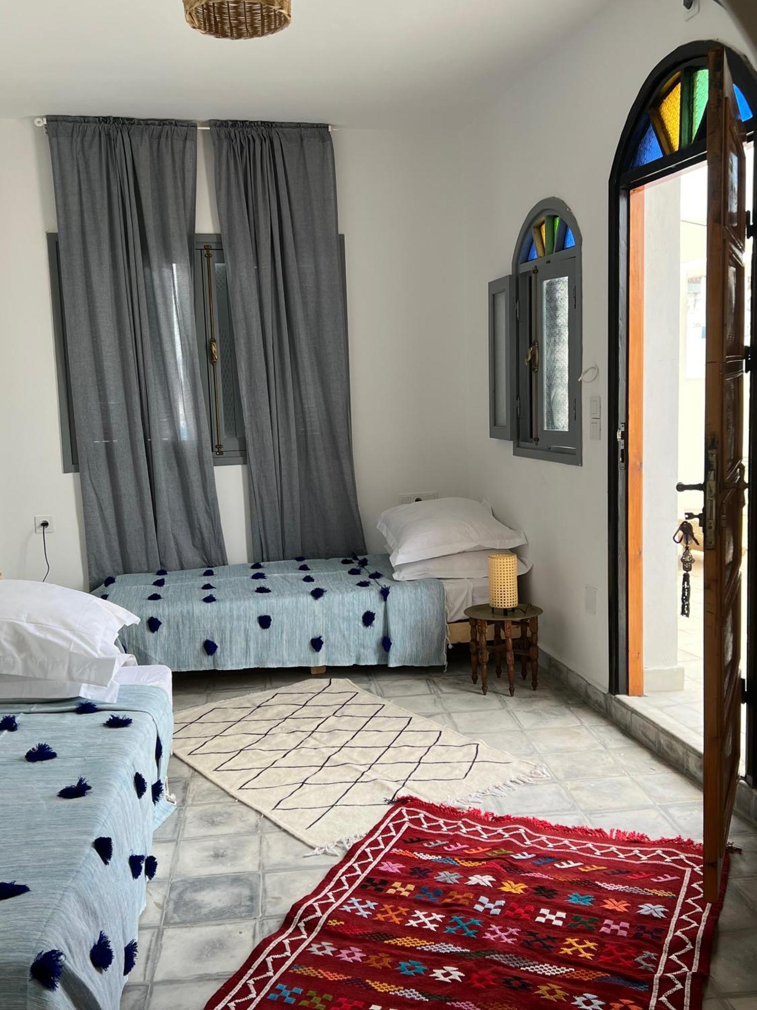 Bed and Breakfast Dar Narjis Асила Экстерьер фото